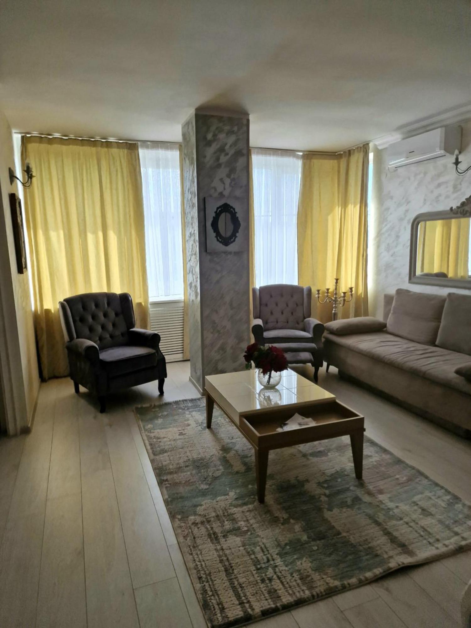 Hotel Jolie Apartments Galaţi Extérieur photo